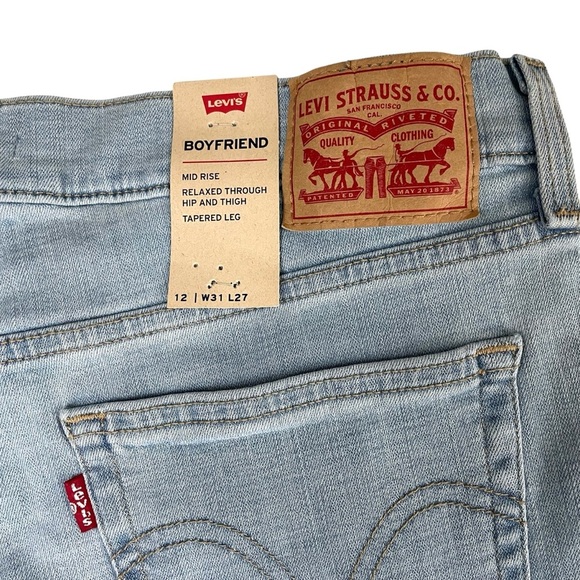 NWT Levi’s Boyfriend Hypersoft Mid Rise Jeans Sz 31 - Picture 13 of 15